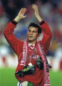 Autographed Ryan Giggs 16 X 12 Photo - Col, Depicting A Wonderful Image Showing The Manchester