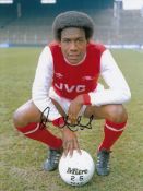 Autographed Raphael Meade 8 X 6 Photo - Col, Depicting The Arsenal Centre-Forward Striking A