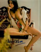 007 James Bond girl Lana Wood, stunning photo signed by Lana Wood, pictured reclining in sexy