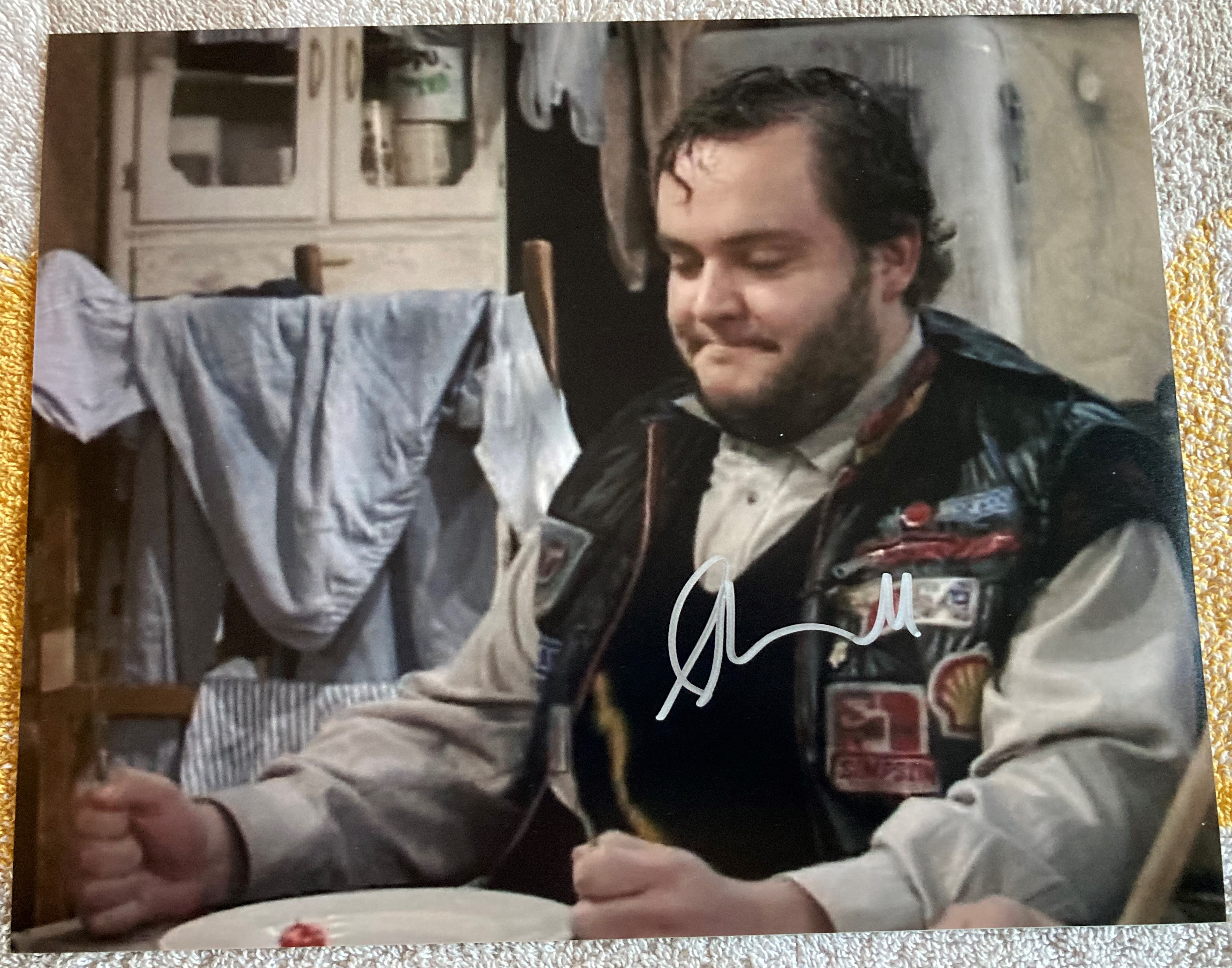 The Young Ones comedy 8x10 photo signed by actor Steven O'Donnell. Good Condition. All autographs