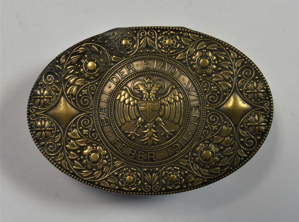 An Austrian Secessionist electroplated oval casket for the Ball Der Stadt by Wilhelm Melzer, - Bild 2 aus 30