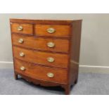 An early 19th century bow front chest of drawers, 109 x 106 x 55cm