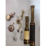 A collection of jewellery and sundries, including a memorial brooch and a cased stick pin tested