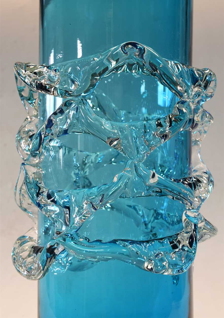 A tall turquoise glass chimney vase, - Image 4 of 6