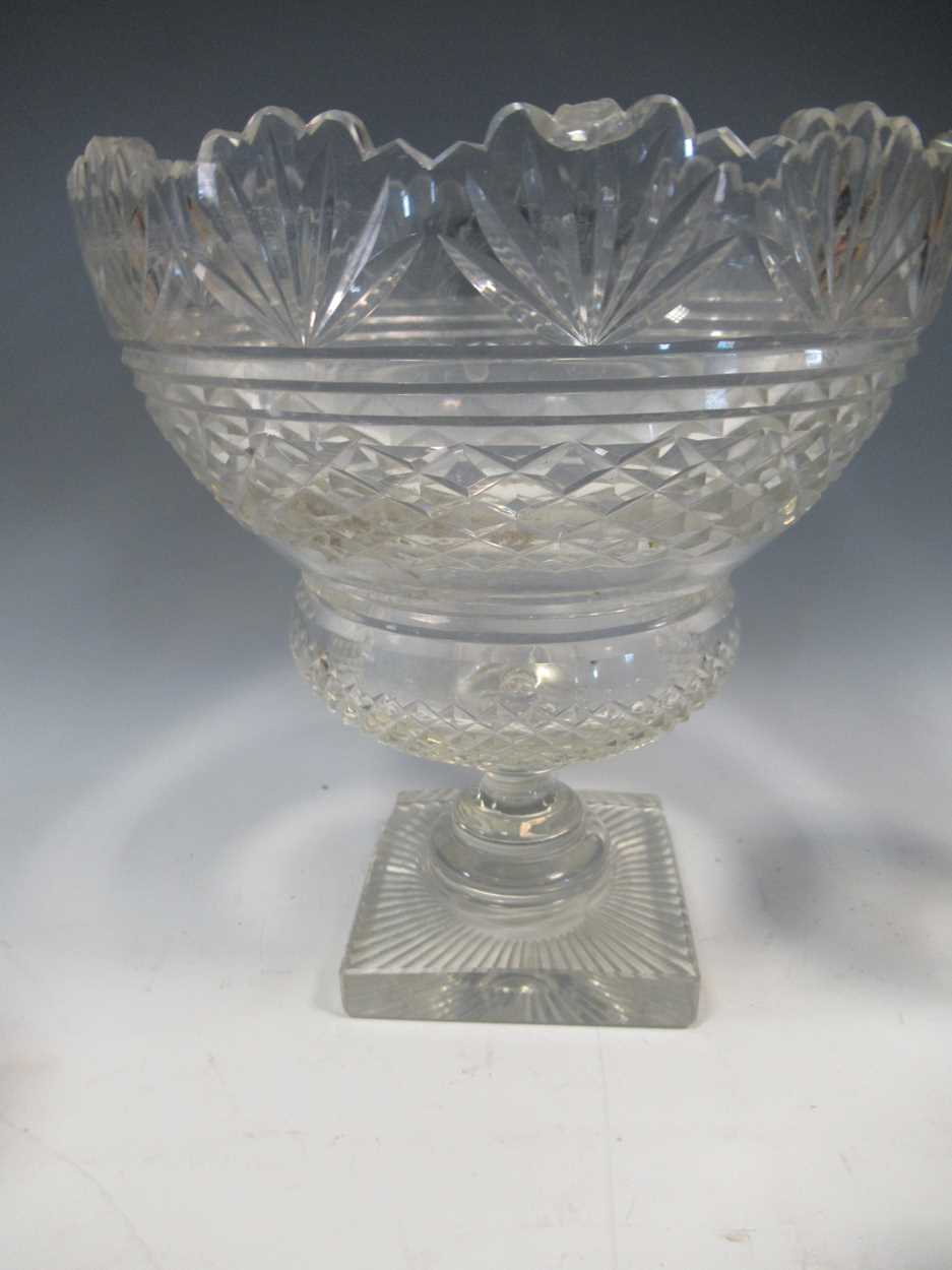 A pair of Georgian style cut glass vessels on a square foot, a 19th century cut glass stem bowl, a - Bild 2 aus 2