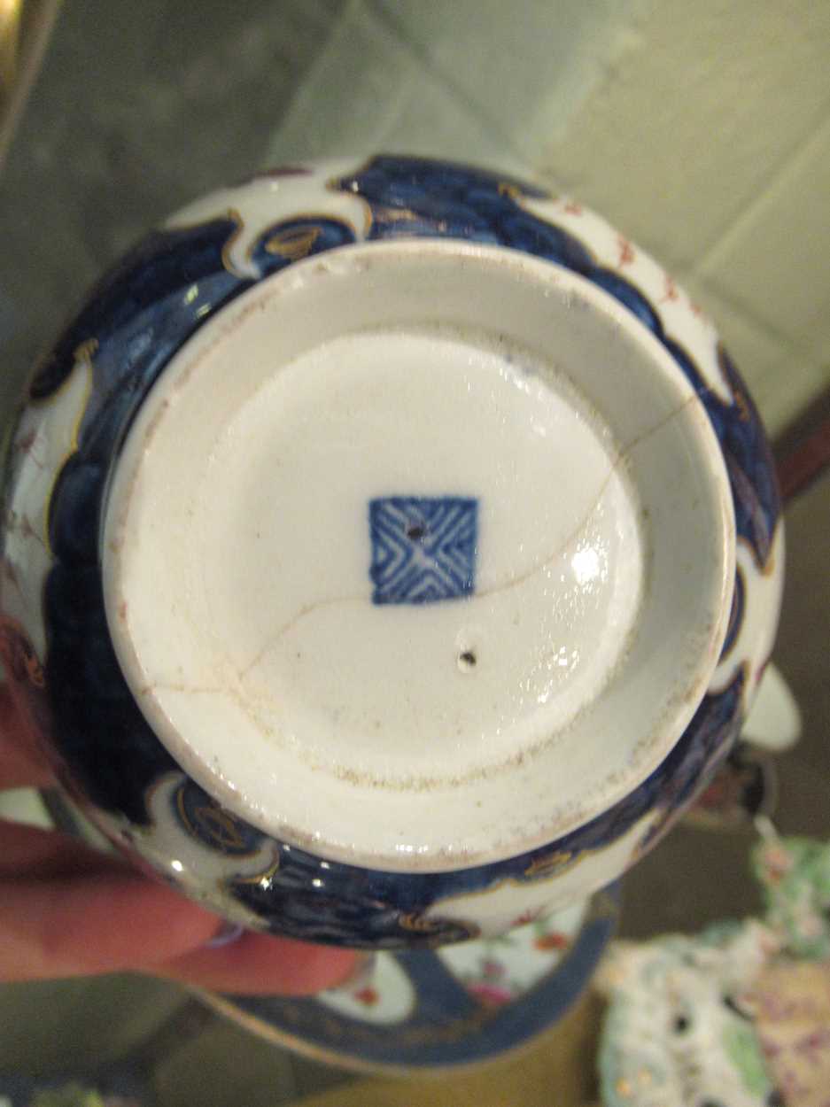 Worcester seal-marked bowl, cover, dish and cup and saucer (damaged), three Derby or similar - Bild 20 aus 30