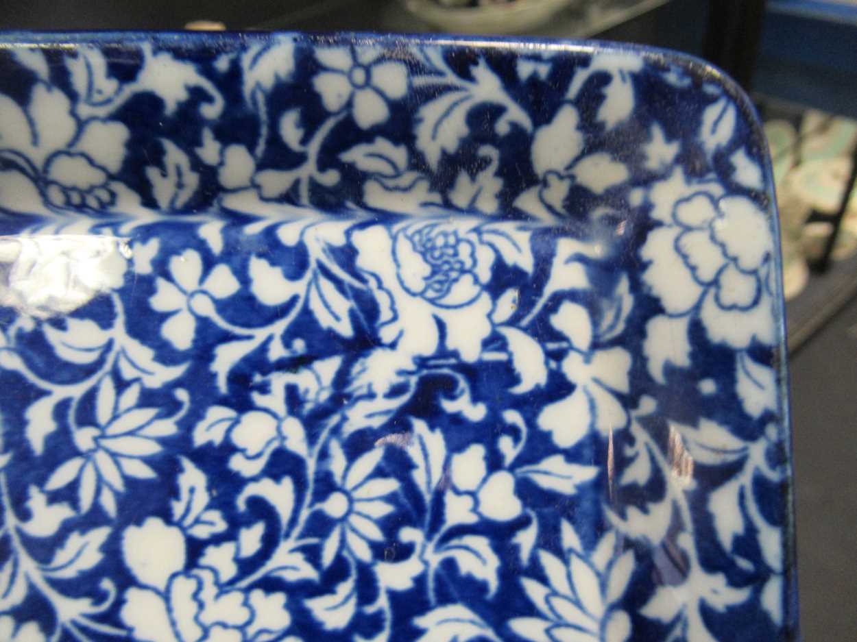 Mixed china and glass, 19th century and 20th century including blue and white wares - Bild 6 aus 9