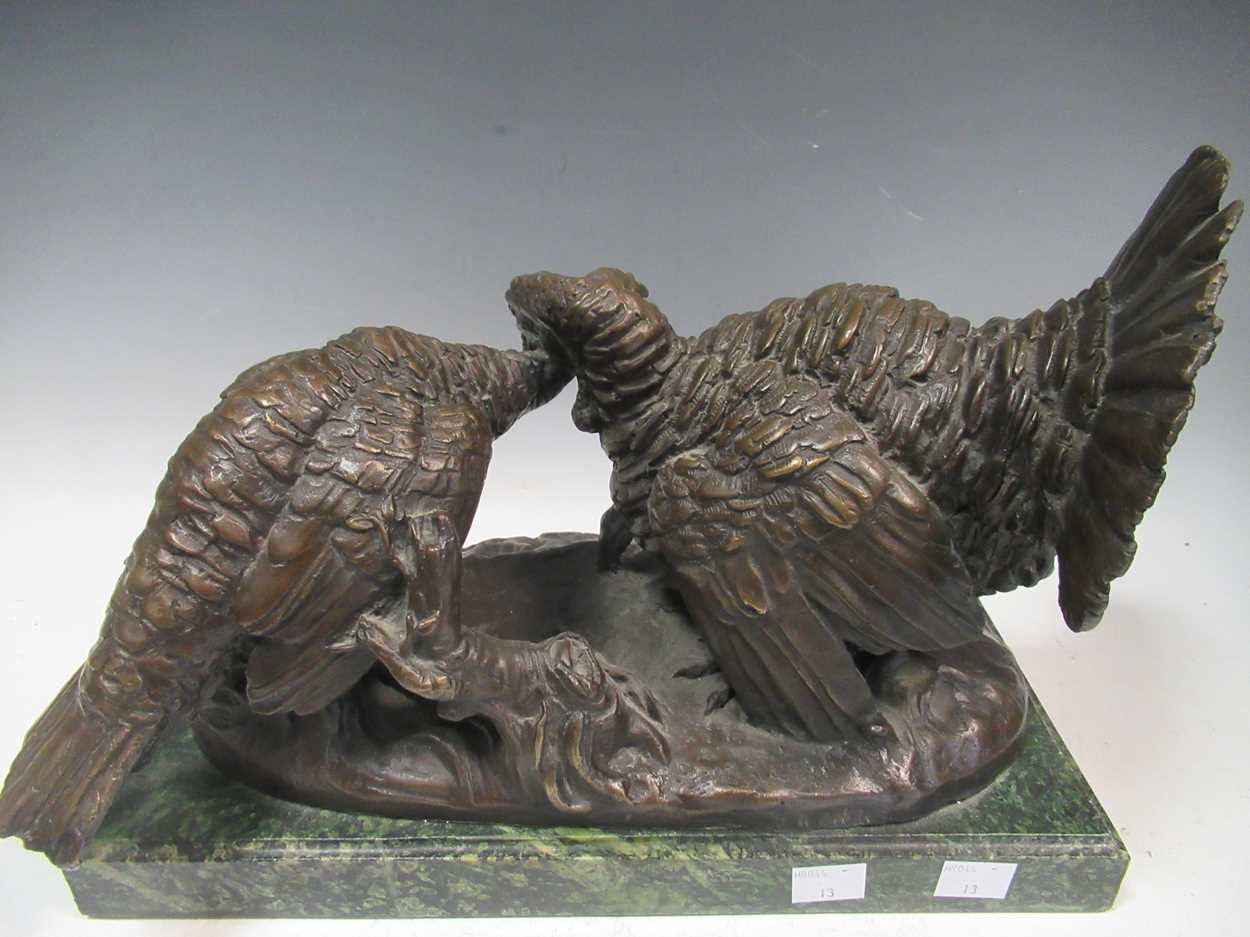 A bronze brace of Turkeys, signed 'Bazan', on a green stone base, 23 x 33 x 18cm, including base - Bild 3 aus 4