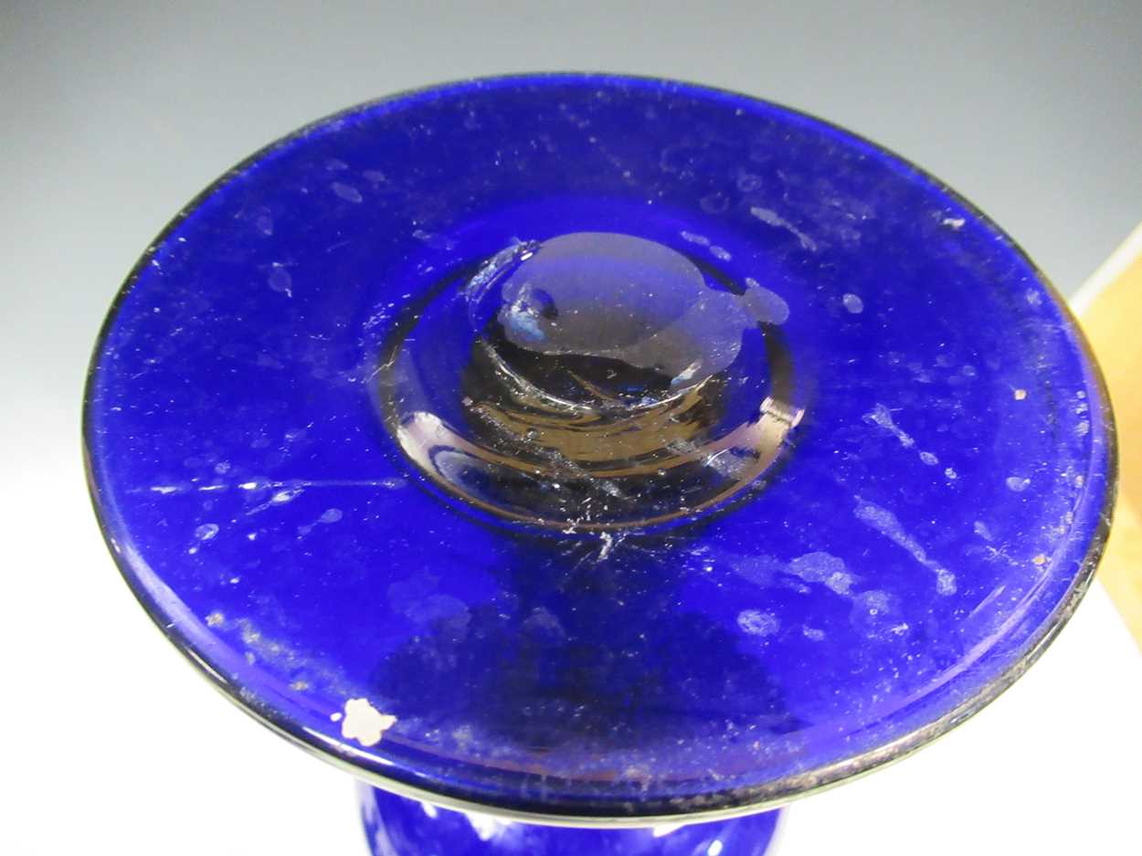 A Chemists blue glass jar and cover, 68cm high - Image 5 of 6