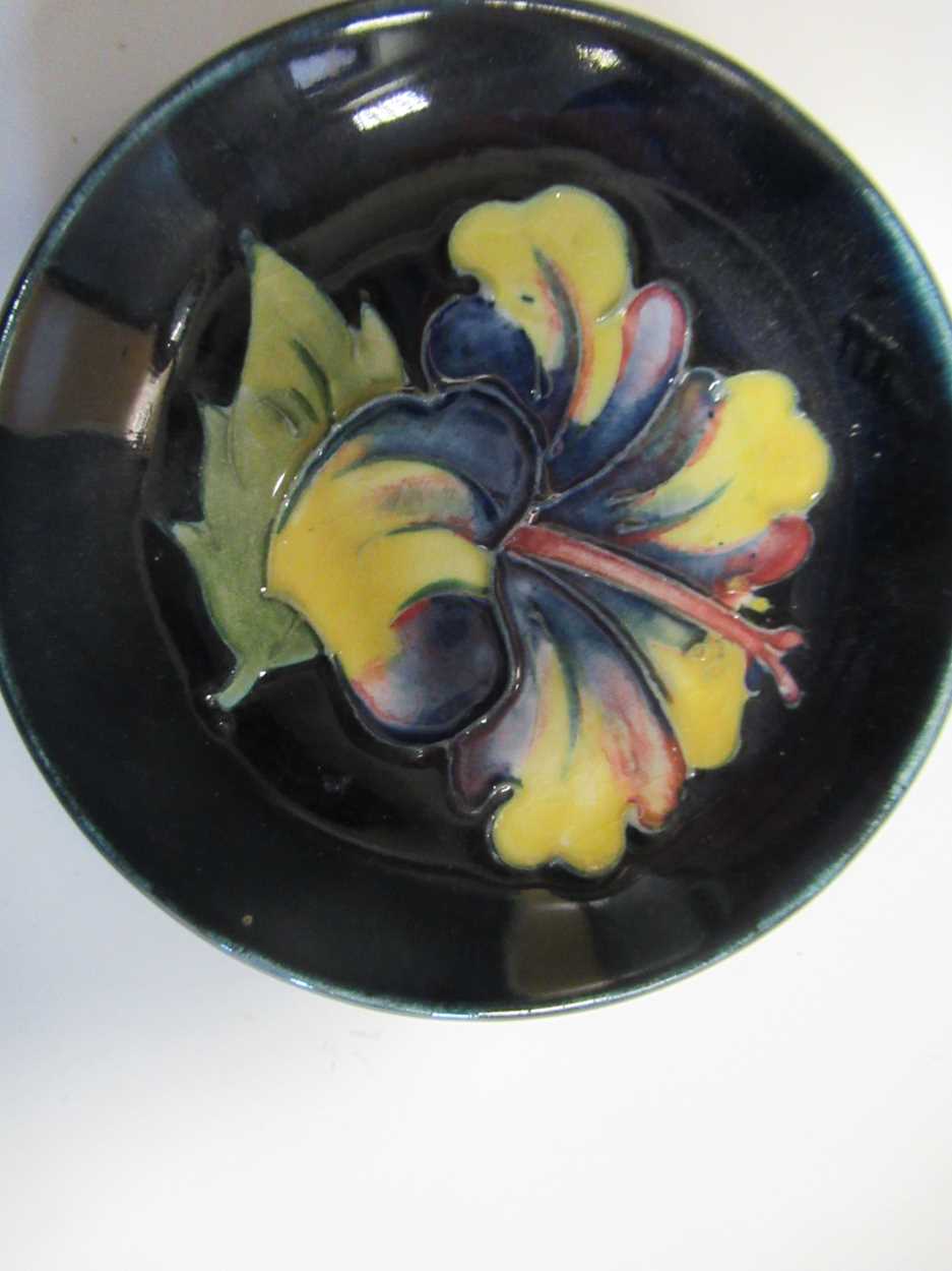 Five Moorcroft octagonal ashtrays and six other small Moorcroft dishes - Image 2 of 7