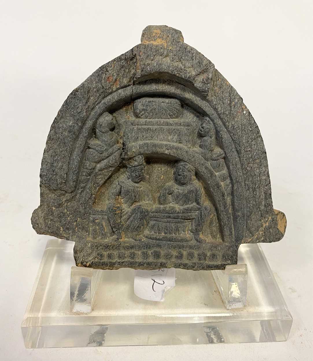A Gandharan grey schist arched panel of Buddhist devotees, 3rd/4th century, - Image 2 of 6