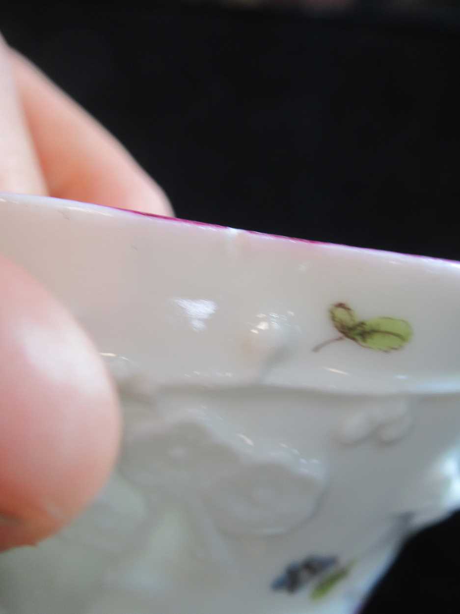 A Meissen sweetmeat bowl. in the form of a blanc de Chine libation cup with flower painted moulded - Bild 9 aus 16