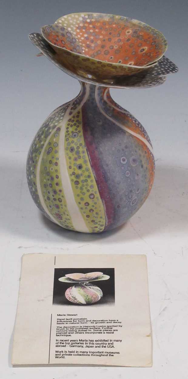 Maria Stewart hand made porcelain vase with blubous body, flared shaped lip and painted