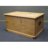 A pine blanket chest with hinged lid, 49 x 96 x 54cm