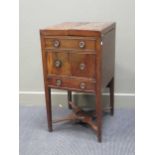 A Georgian mahogany enclosed washstand, 85 x 45 x 45cm