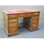 An Edwardian mahogany pedestal desk comprising of nine drawers, 75 x 122 x 66cm