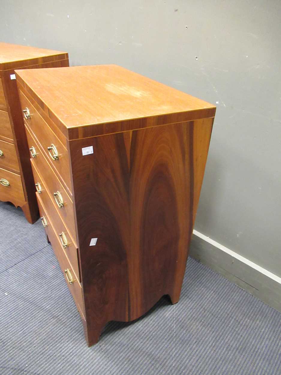 A pair of Georgian style mahogany chest of four drawers, 79 x 59 x 39cm (2) - Image 4 of 5