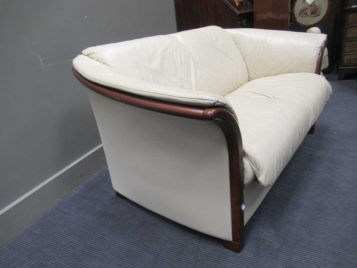 An Ekornes collection modern leather two seat sofa, 78 x 163 x 73cm - Image 2 of 7