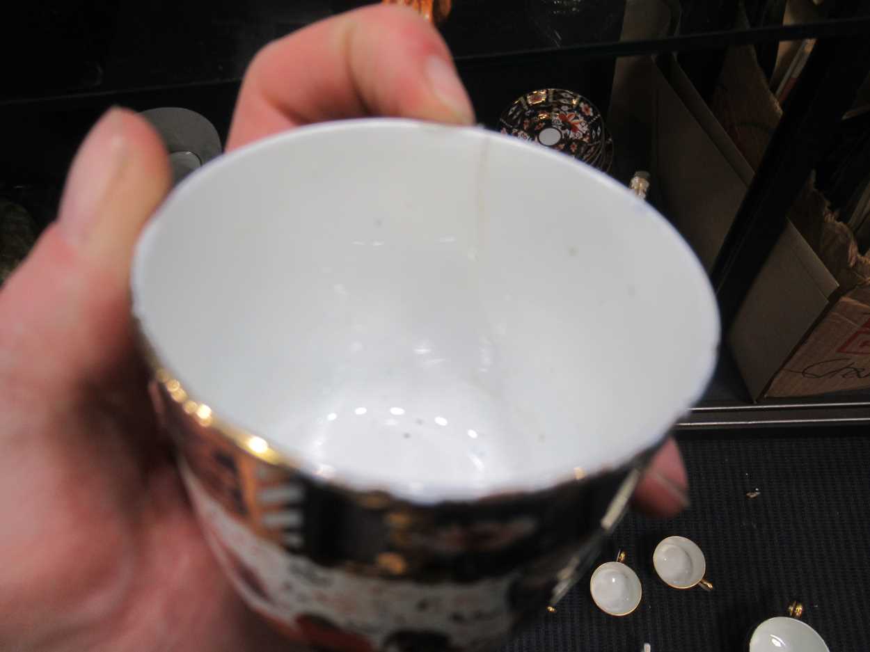 A blue and gilt part tea service, together with some matched Royal Worcester wares in a similar - Image 17 of 19