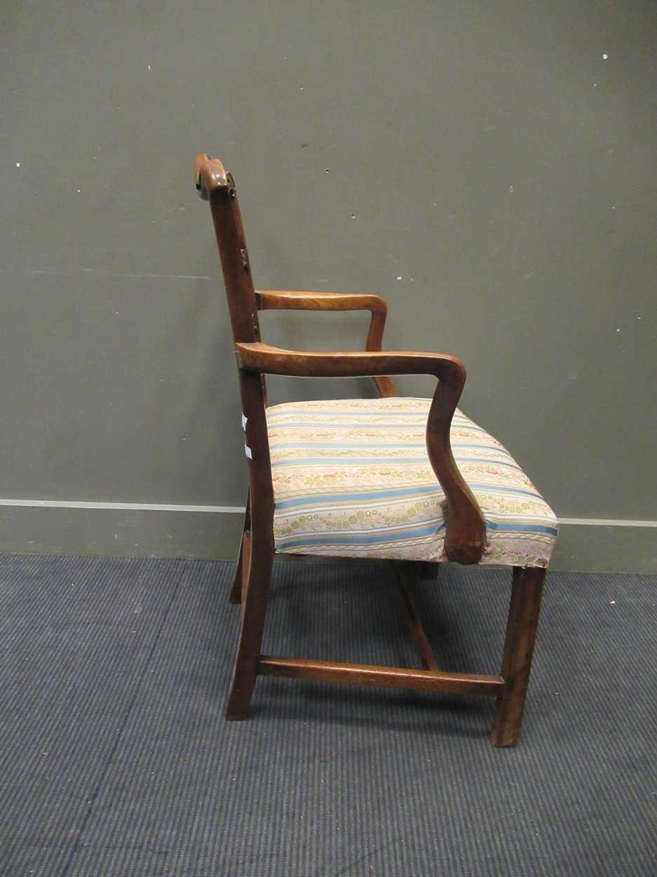 A 19th century mahogany pierced ladder back open armchair - Image 4 of 5