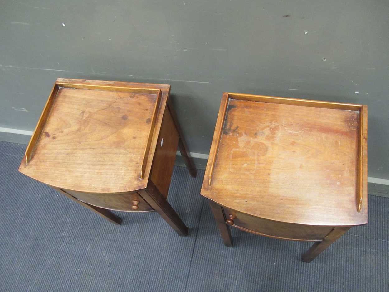 A pair of Georgian style mahogany pot cupboards, 20th century, 77.5 x 40 x 37cm (2) - Image 2 of 4