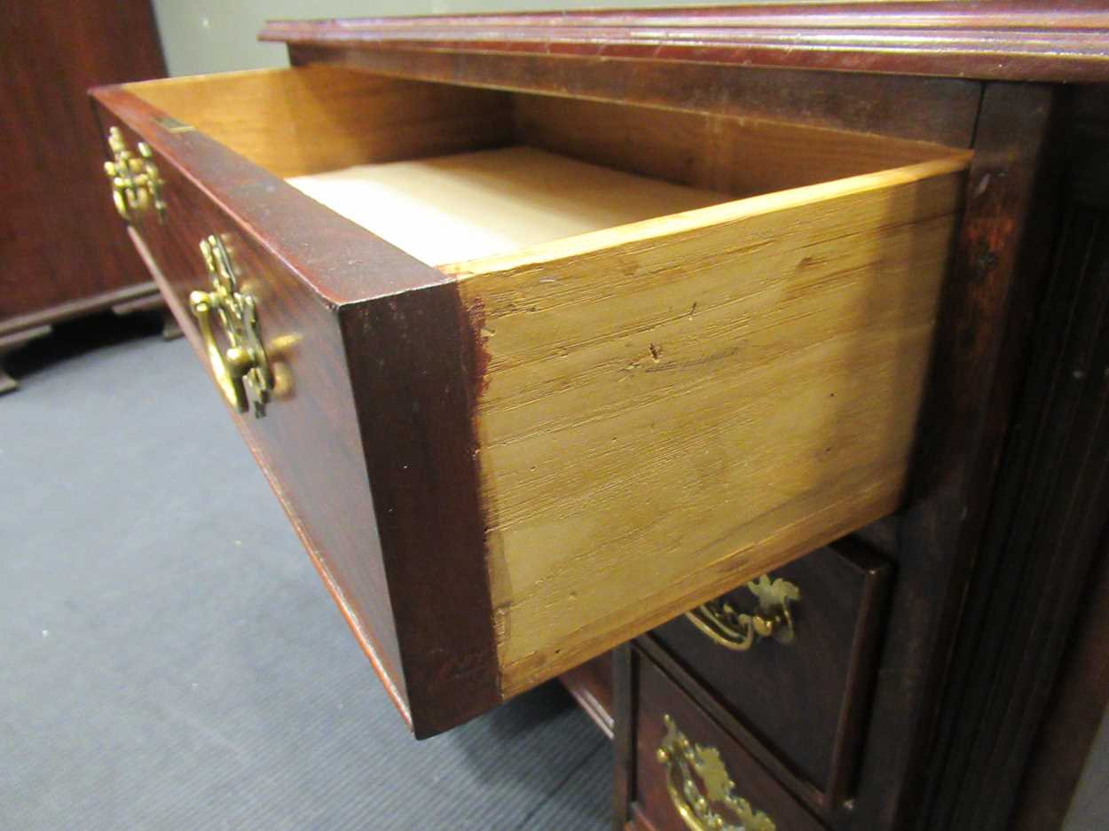 A George III style mahogany kneehole desk, 20th century, 76 x 87 x 51cm - Image 7 of 7