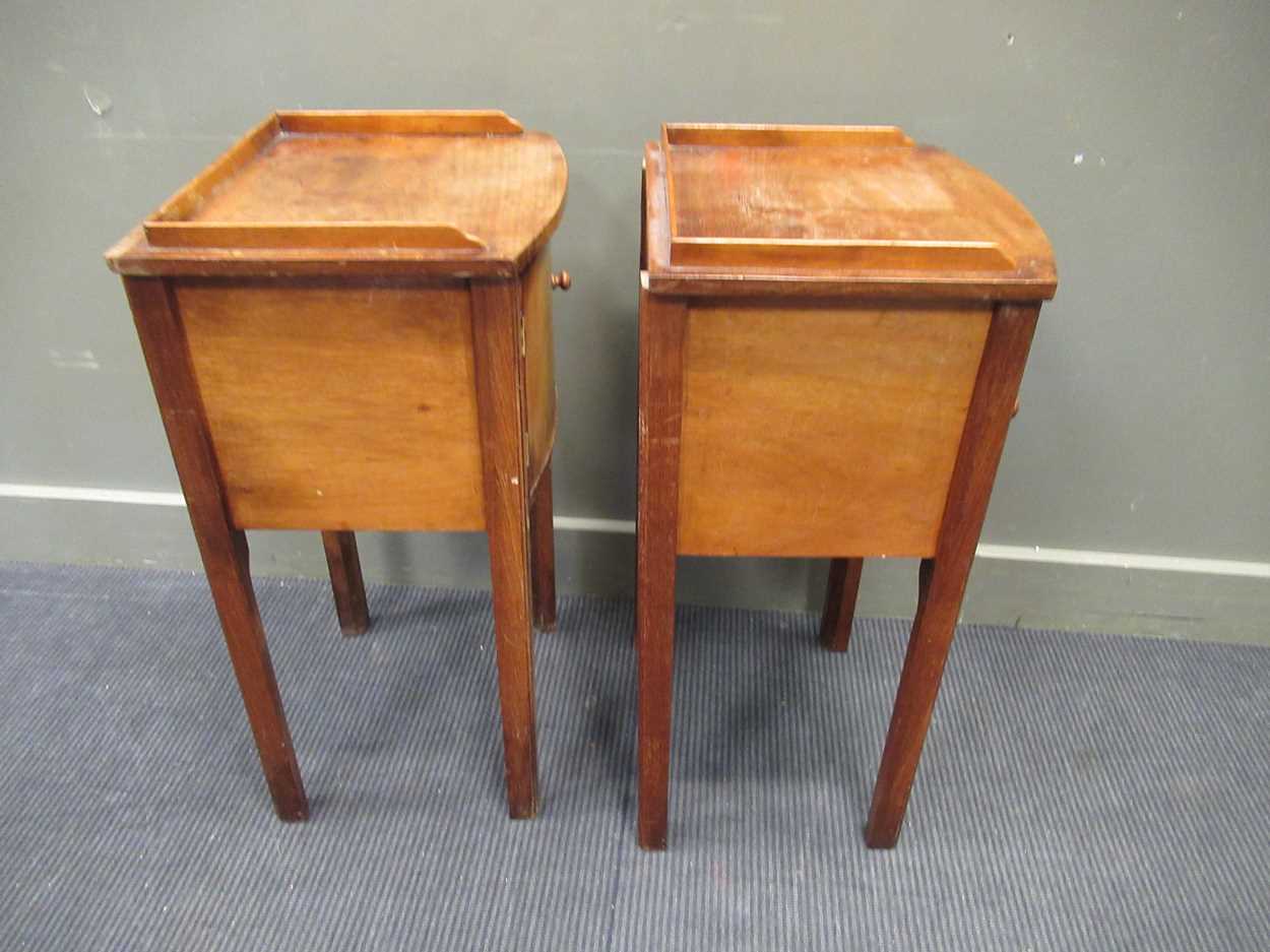 A pair of Georgian style mahogany pot cupboards, 20th century, 77.5 x 40 x 37cm (2) - Image 4 of 4