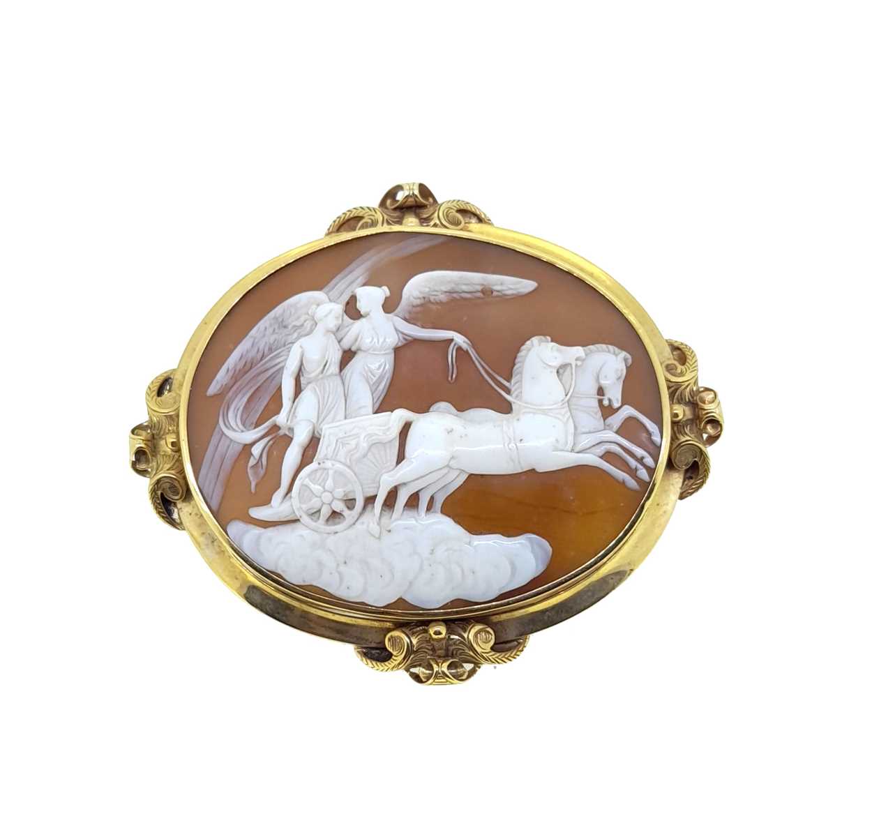 A Victorian cameo brooch,