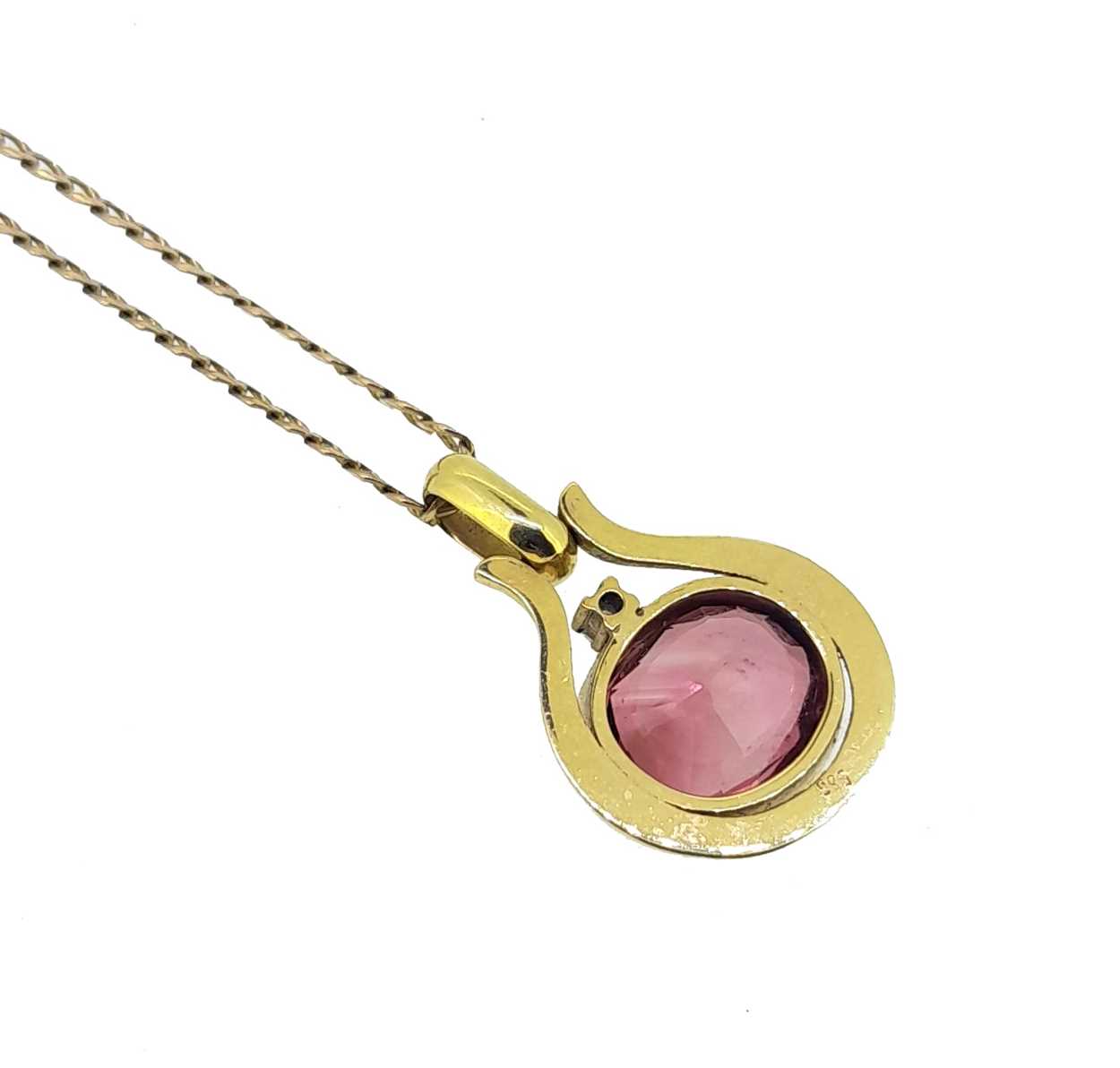 A pink tourmaline pendant and chain, - Image 3 of 3