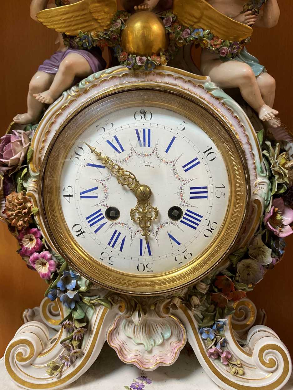 A Meissen porcelain clock garniture, late 19th century, - Bild 2 aus 26