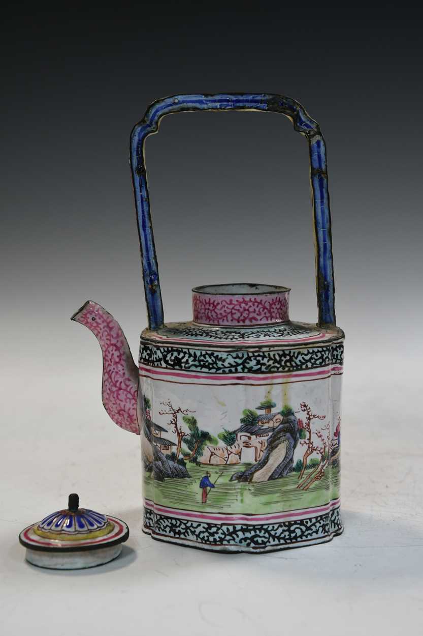 A Chinese Canton enamel wine pot and cover, Qing Dynasty, late Qianlong, circa 1800, - Image 3 of 17