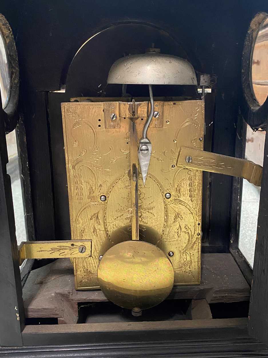 A George III ebonised bracket clock circa 1790, - Bild 13 aus 16