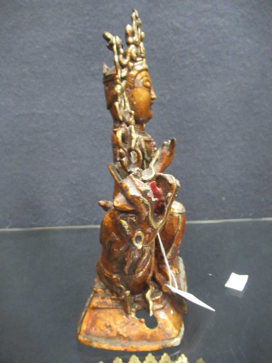 A Chinese gold lacquered bronze figure of a deity, late Ming Dynasty, - Bild 23 aus 23