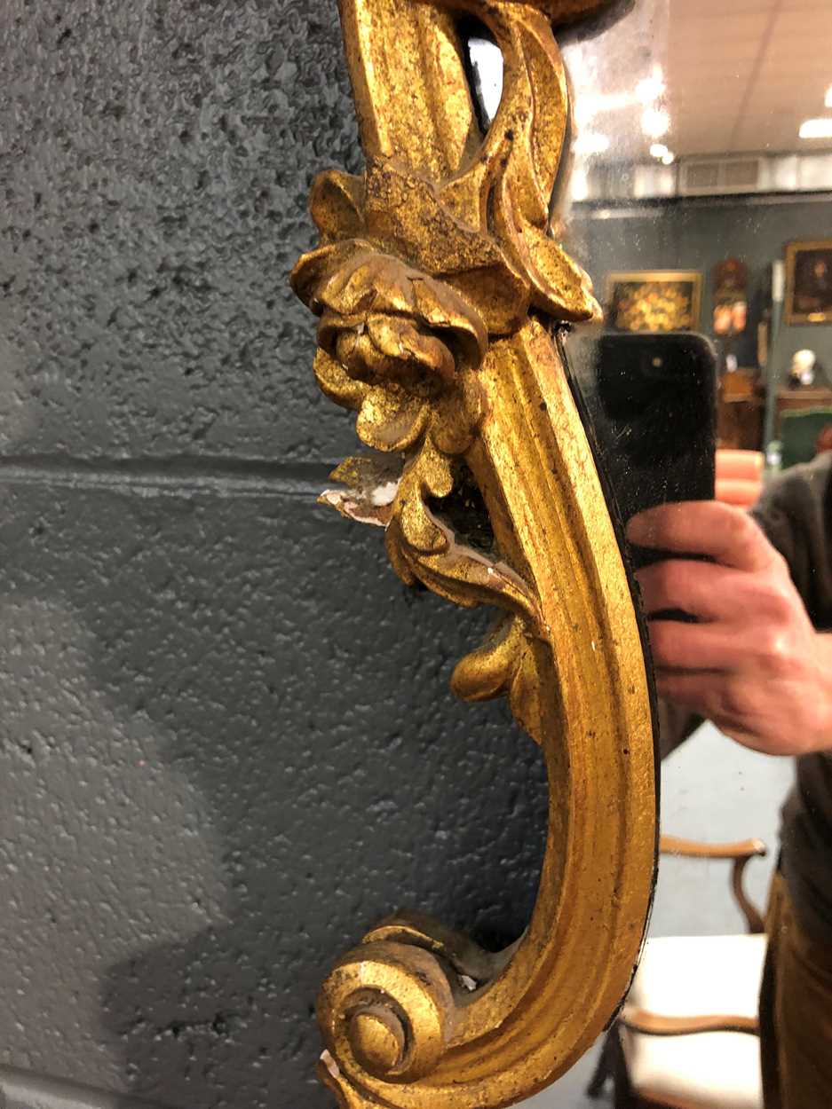 A large gilt and gesso wall mirror, early 20th century, - Bild 3 aus 4