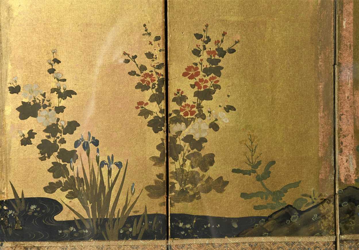 A pair of Japanese gold lacquered and painted six-fold table screens, late Meiji period, - Image 13 of 16