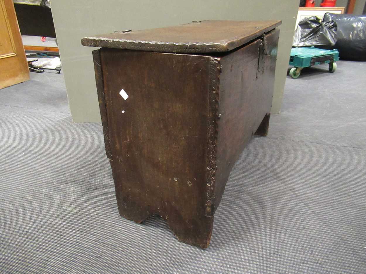 An oak six plank chest, 17th century, - Image 5 of 15