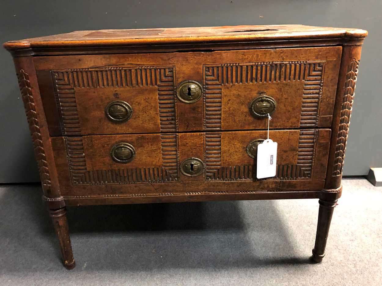 An Italian walnut commode, late 18th century, - Image 7 of 9