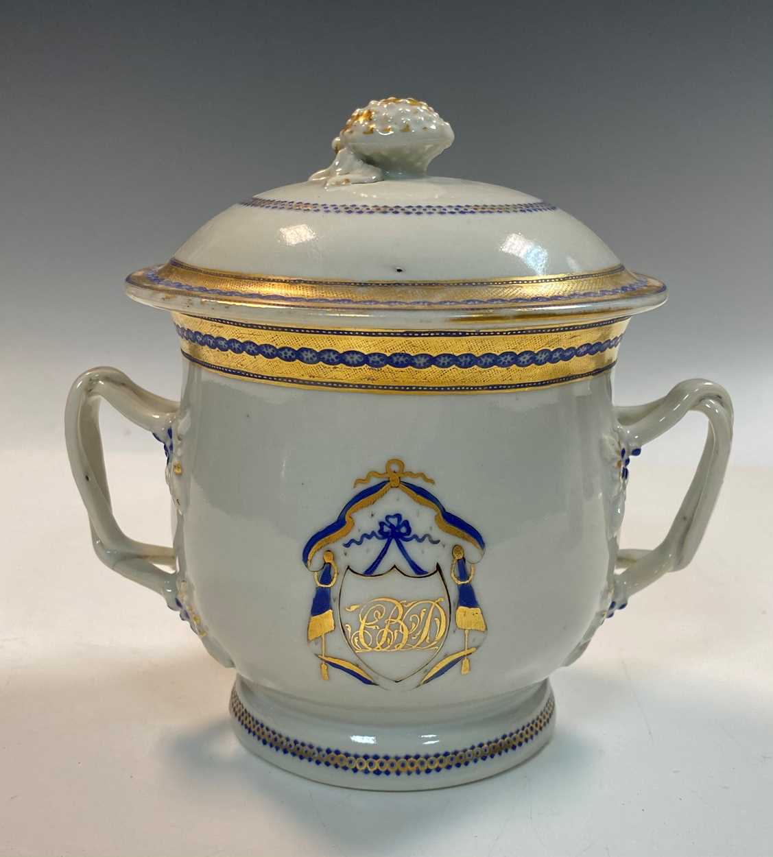 A Chinese export armorial two-handled sucrier and cover, - Image 3 of 12