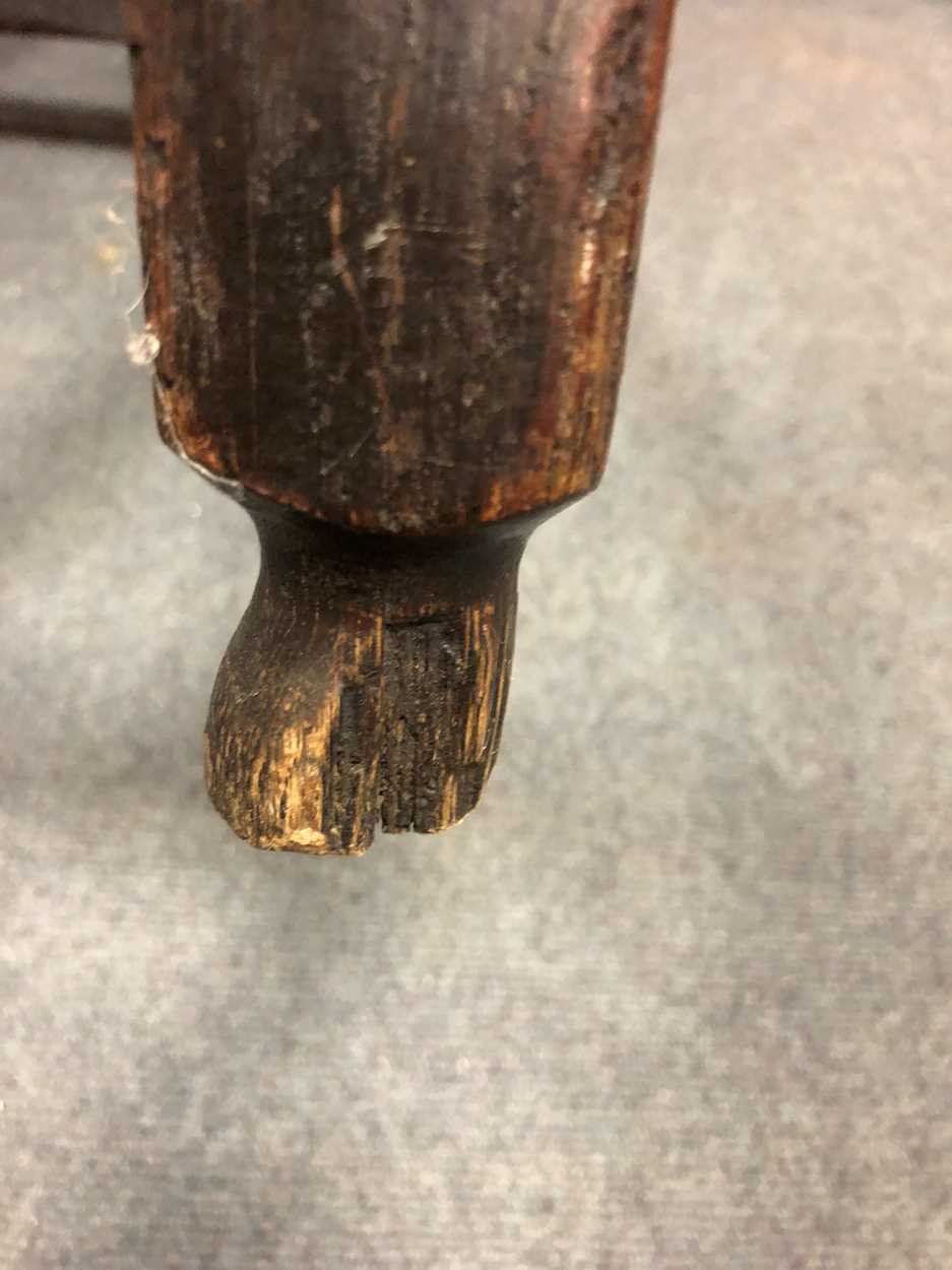 An oak lowboy, early 18th century, - Image 3 of 6