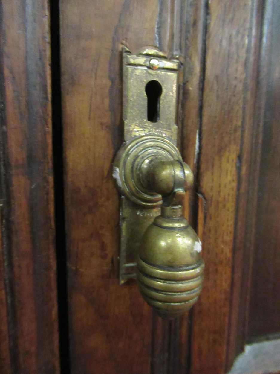 An oak court cupboard, 17th century and later, - Image 13 of 16