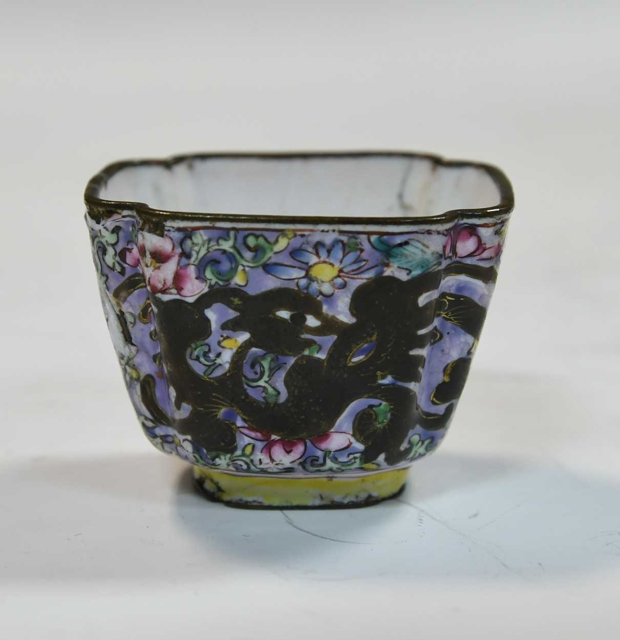 A Chinese Canton enamel wine pot and cover, Qing Dynasty, late Qianlong, circa 1800, - Image 13 of 17
