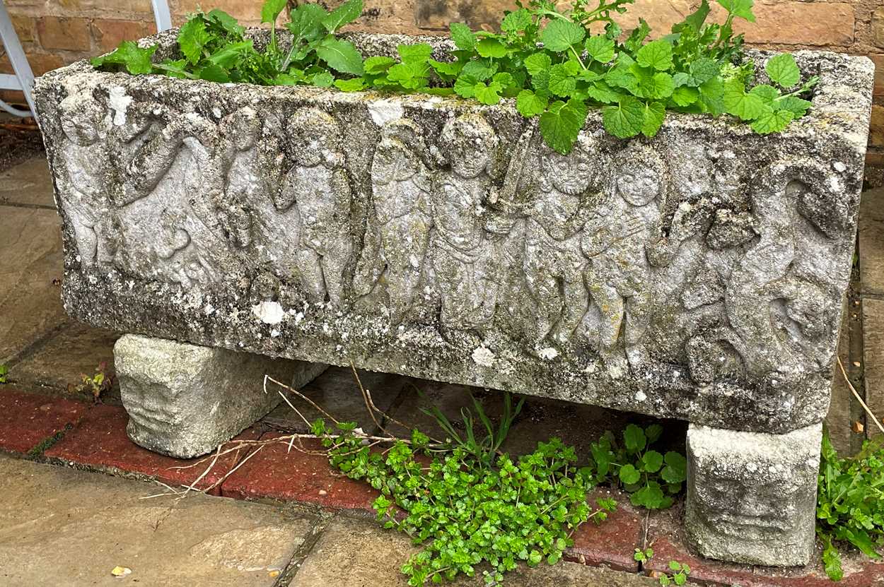 A stone trough or planter, probably 19th century, - Image 2 of 4
