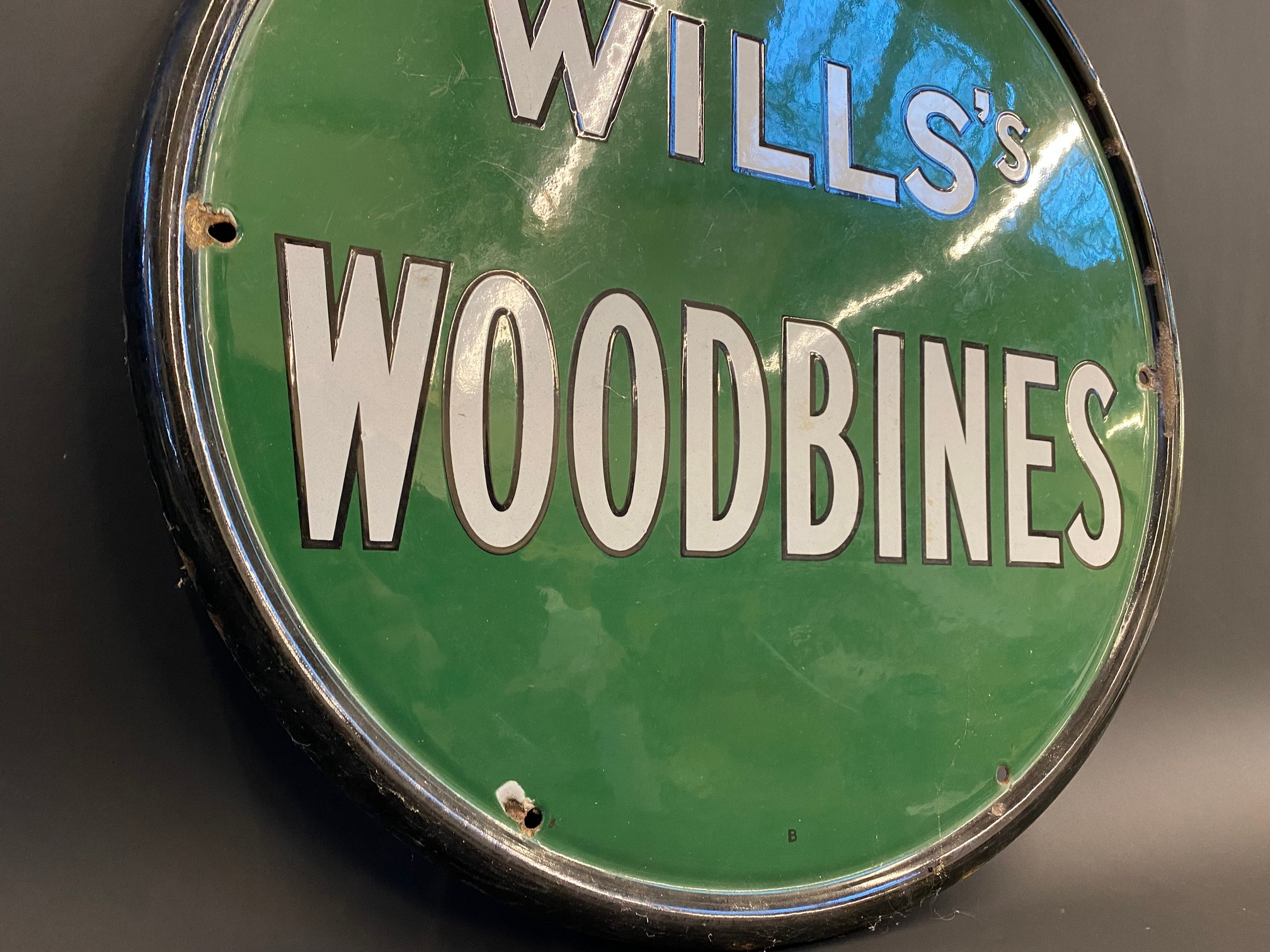 A Wills's Woodbines circular enamel sign in good condition, with a nice gloss, 18" diameter. - Image 3 of 4