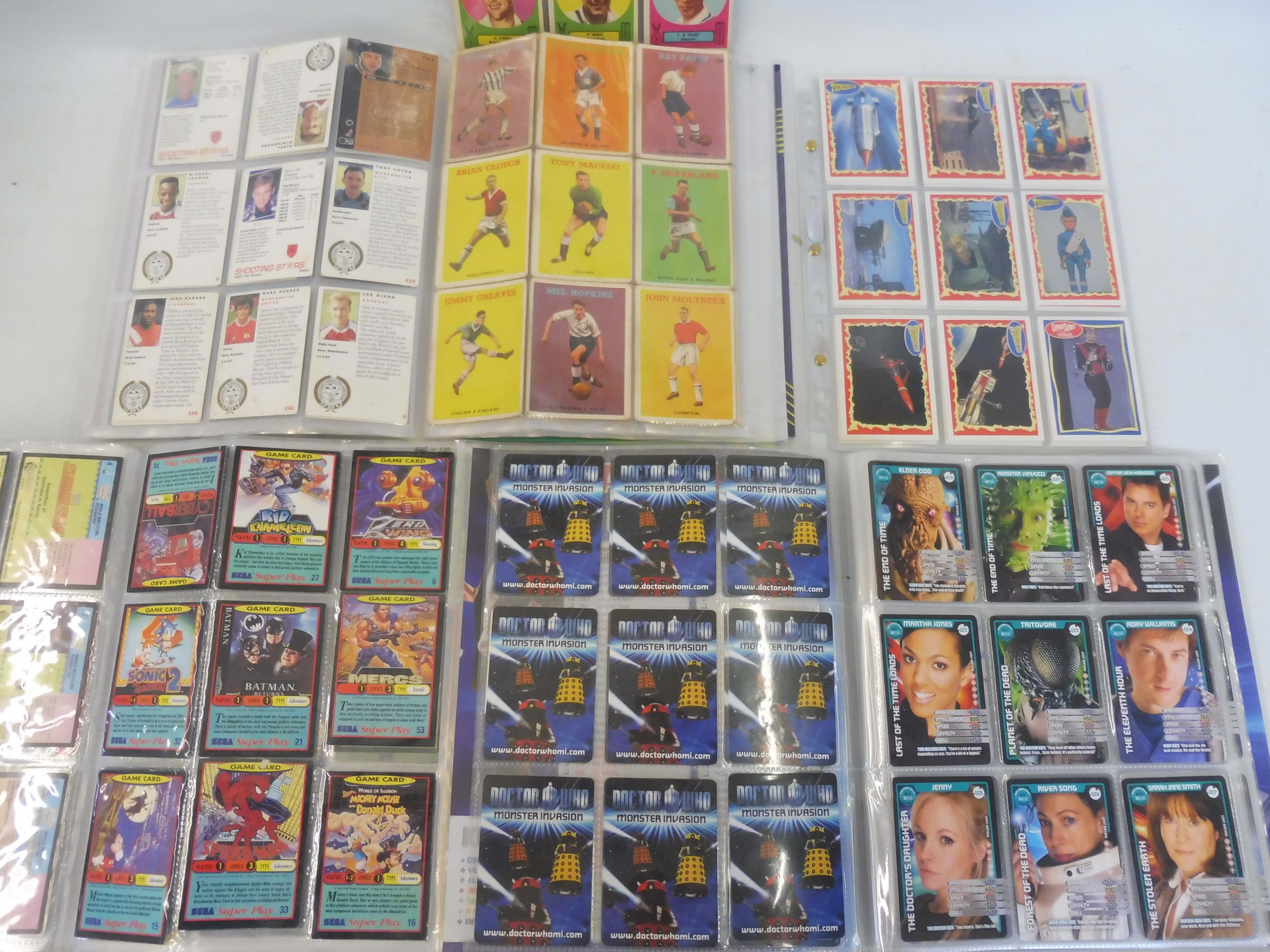 A large quantity of original sports cards, varied eras. - Bild 2 aus 4