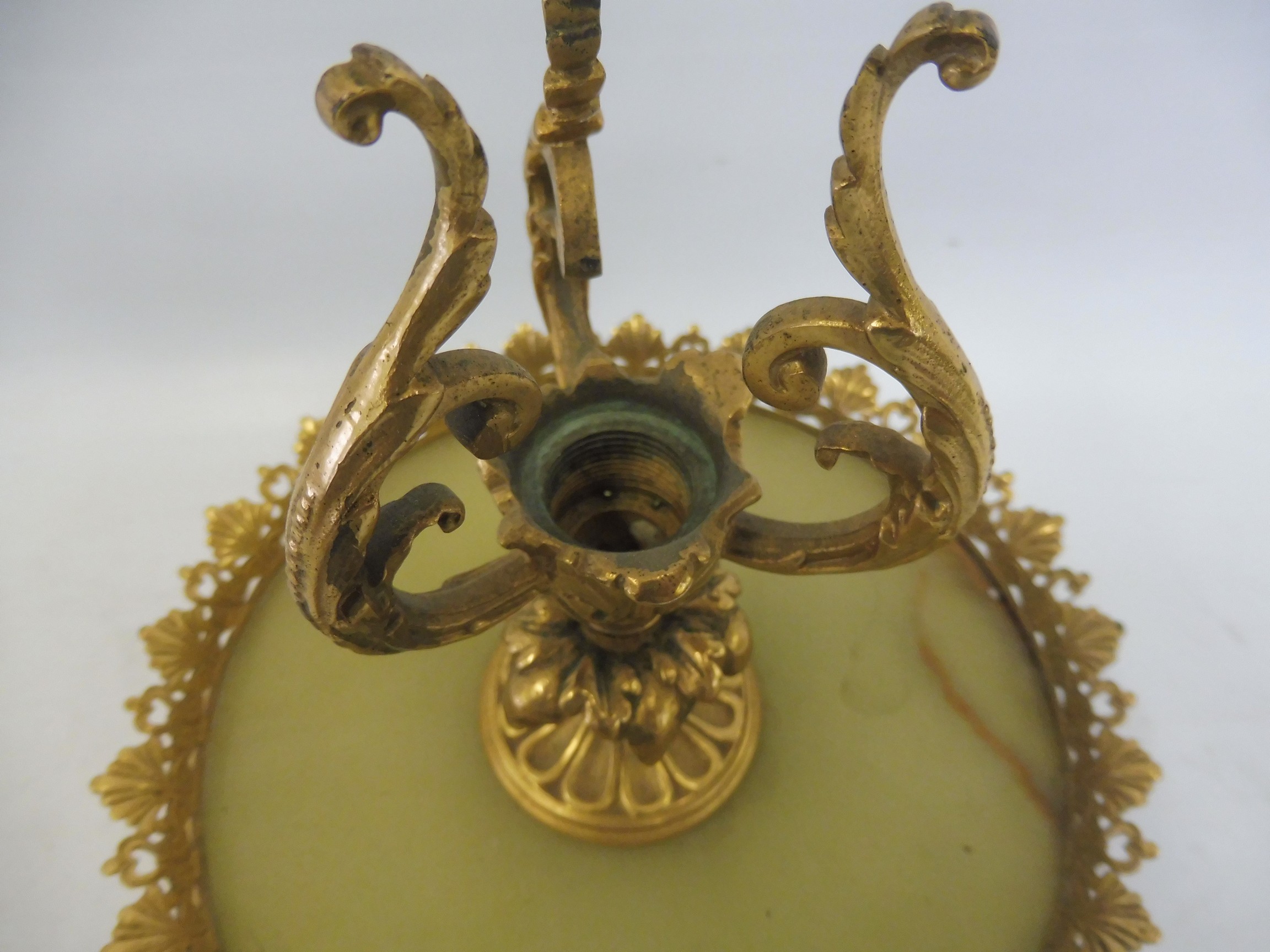 A gilt metal epergne stand of high quality. - Image 6 of 8