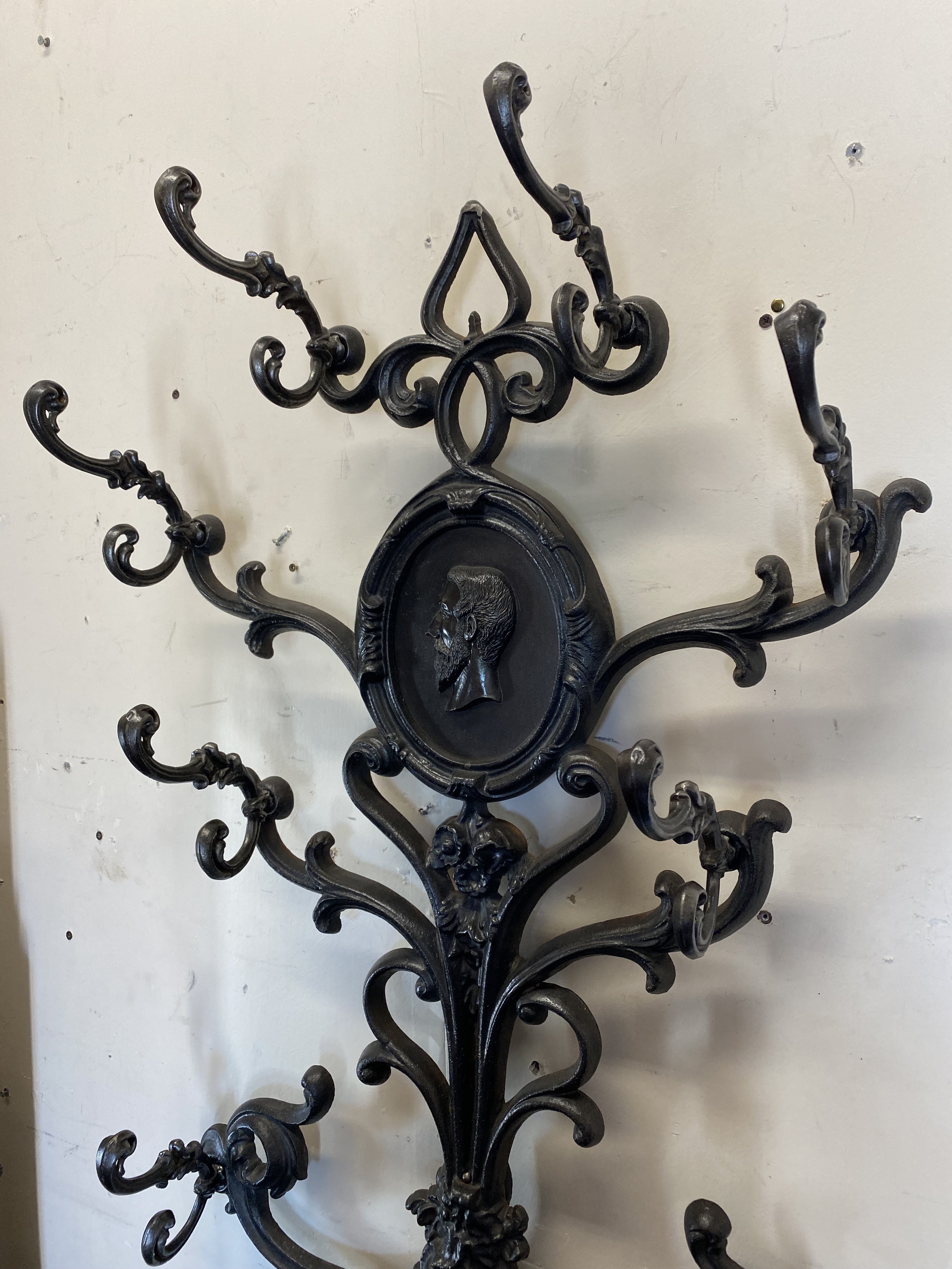 A good quality late 19th Century French iron hat and coat stand of ornate form. - Image 2 of 4