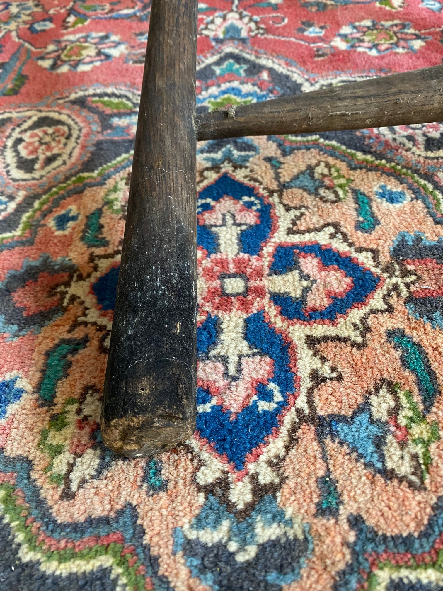 A rare 19th Century or possibly earlier Welsh borders cricket table with a fruitwood top and ash - Image 8 of 9