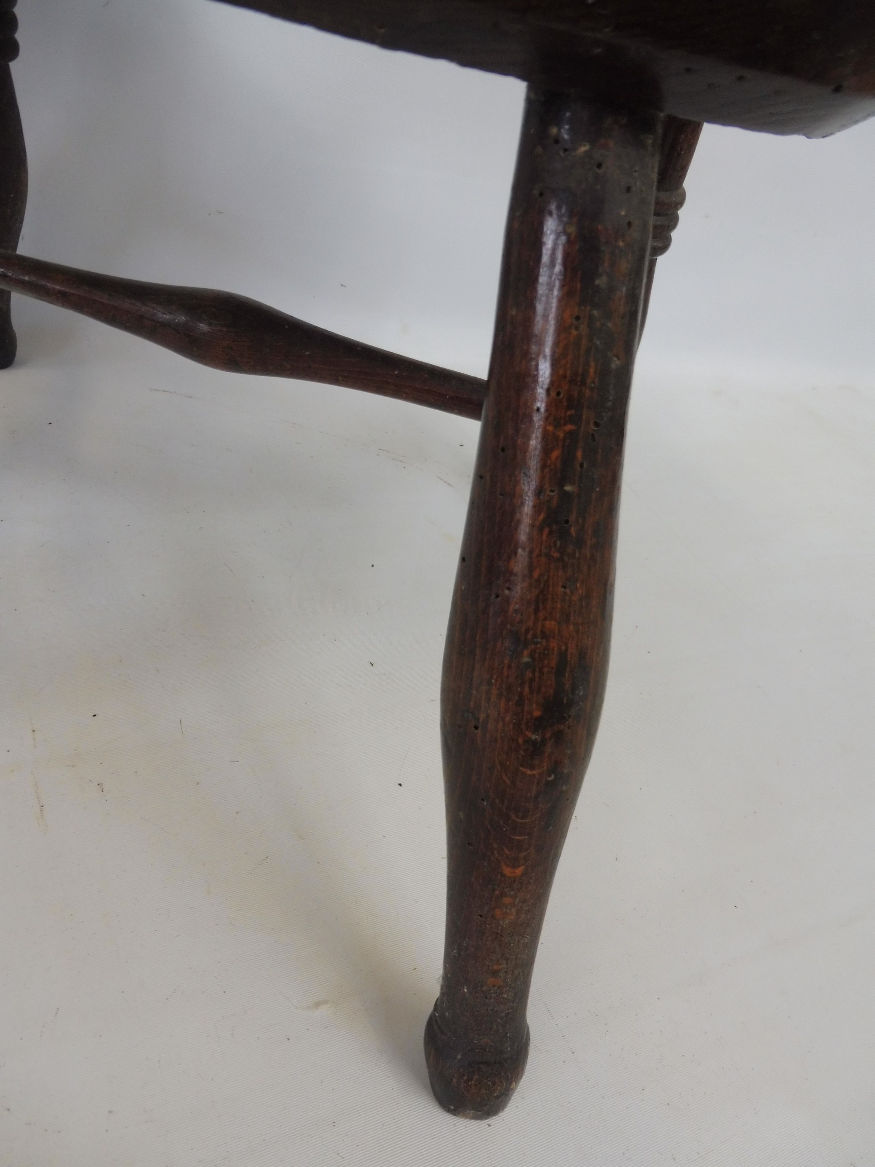 An elm seated child's Oxford style armchair. - Image 4 of 7