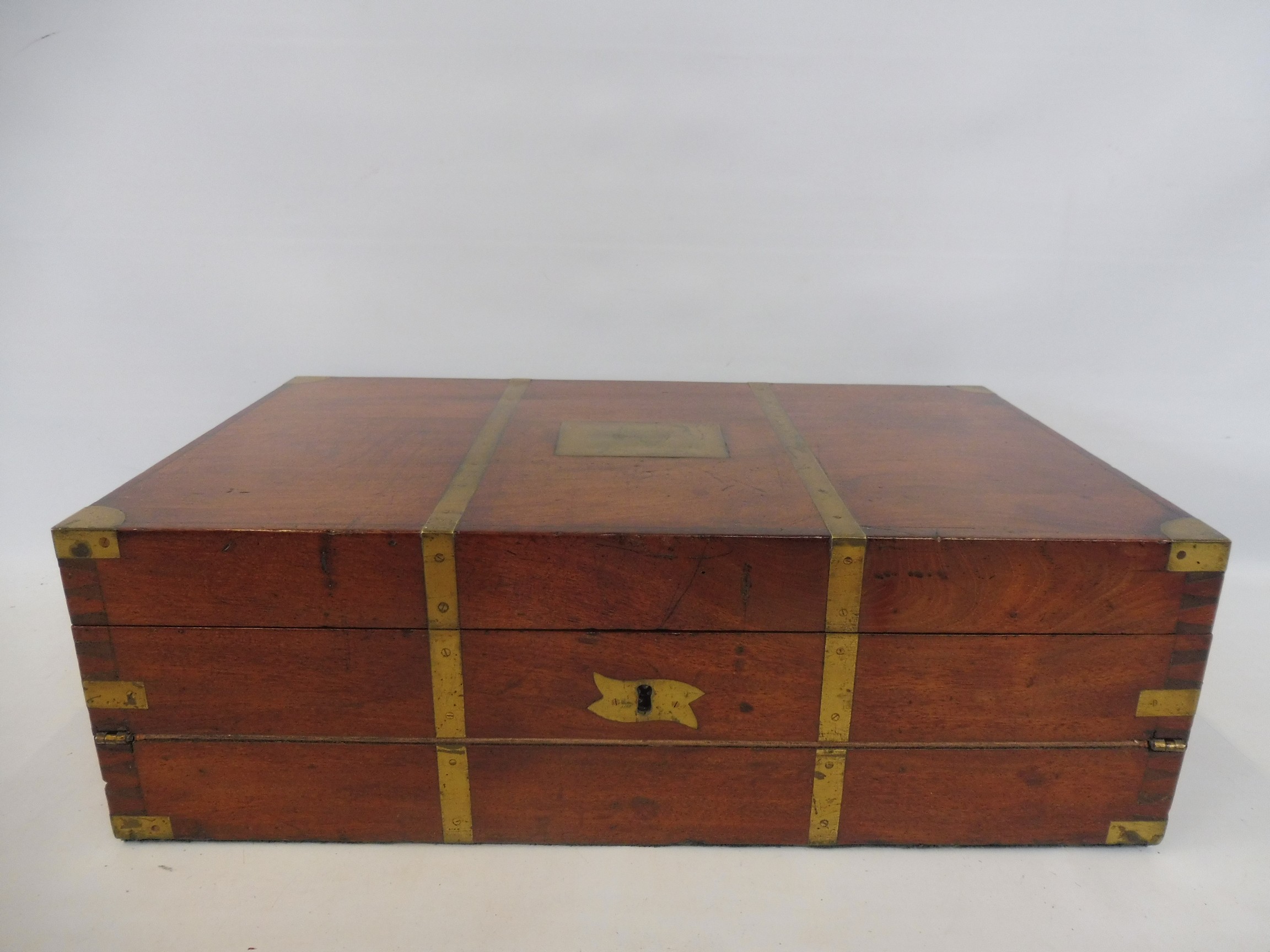 A fine quality 19th Century mahogany and brass bound campaign writing slope, the inset brass - Image 8 of 12