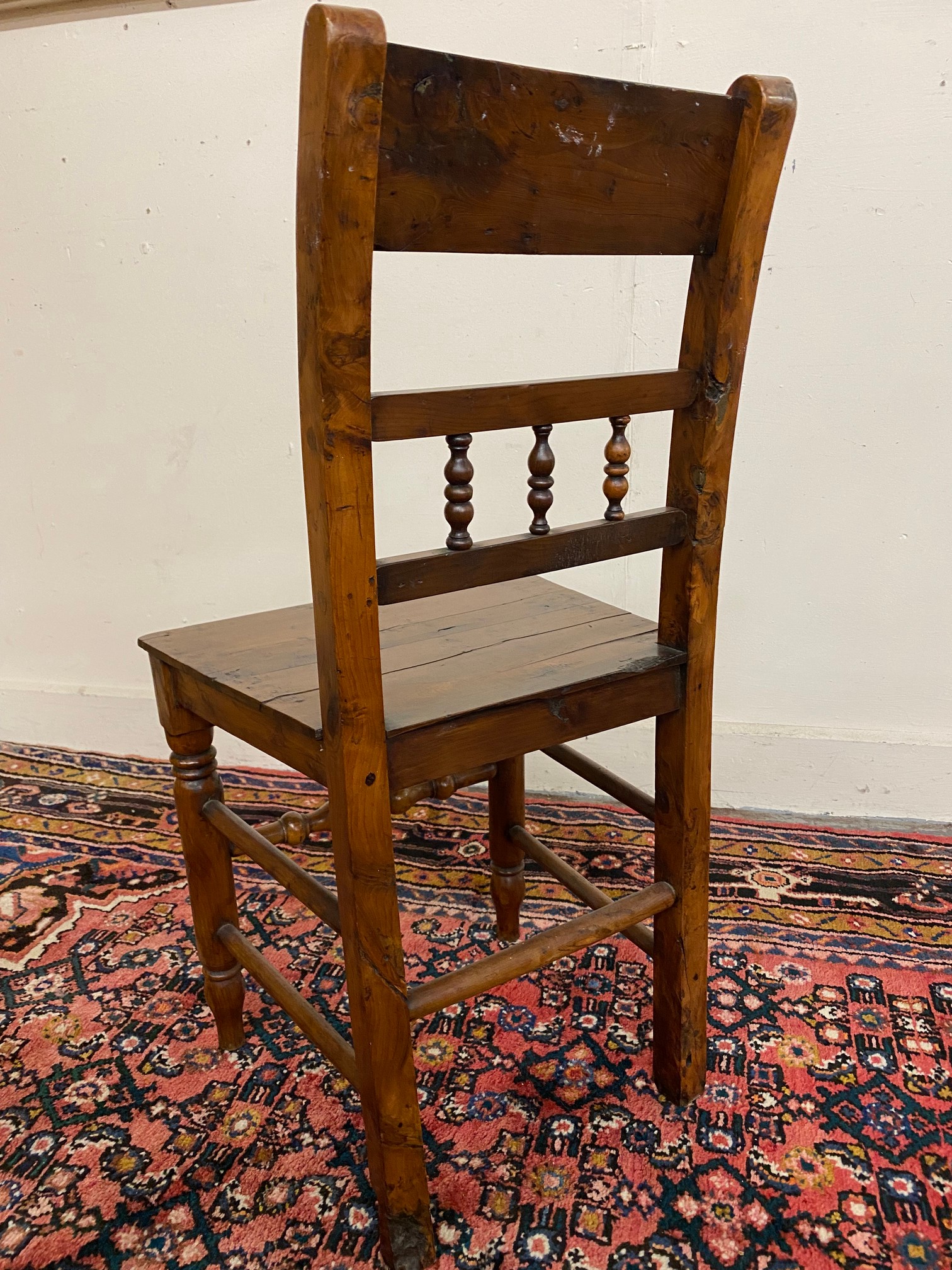 A 19th Century estate made solid yew wood single chair. - Image 5 of 11